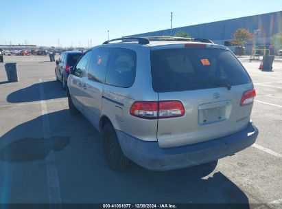 2002 TOYOTA SIENNA CE Tan  Gasoline 4T3ZF19C92U494902 photo #4