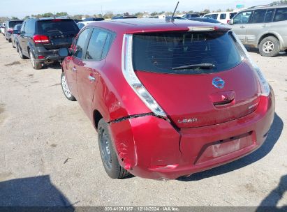 2015 NISSAN LEAF S Maroon  Electric 1N4AZ0CP8FC313684 photo #4