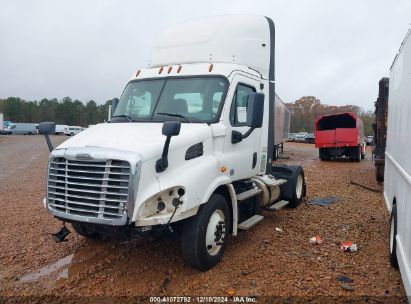 2015 FREIGHTLINER CASCADIA 113 White  Diesel 1FUBGAD4XFLGD9797 photo #3