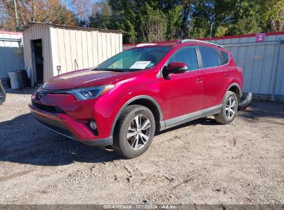 2018 TOYOTA RAV4 ADVENTURE/XLE Red  Gasoline 2T3WFREV5JW417631 photo #3