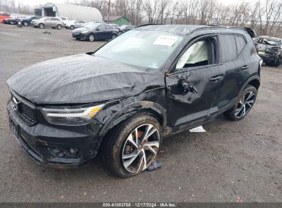 2019 VOLVO XC40 T5 MOMENTUM/T5 R-DESIGN Black  Gasoline YV4162XZ5K2013799 photo #3