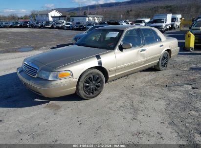 1999 FORD CROWN VICTORIA Gold  Gasoline 2FAFP73W8XX127305 photo #3