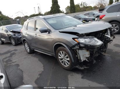 2018 NISSAN ROGUE SV Gray  Gasoline JN8AT2MT9JW463771 photo #1