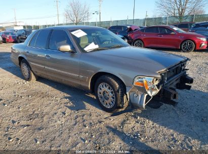 2003 MERCURY GRAND MARQUIS GS Gold  Gasoline 2MEFM74W23X662687 photo #1