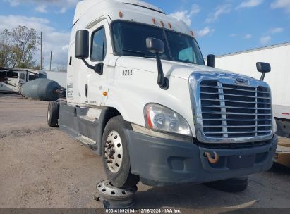 2016 FREIGHTLINER CASCADIA 125 White  Diesel 3AKGGLD50GSGR6711 photo #1