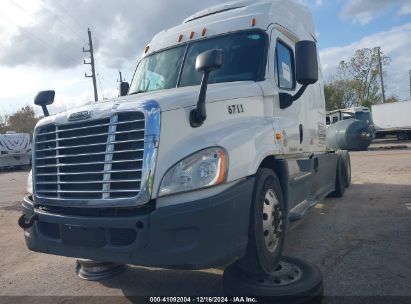 2016 FREIGHTLINER CASCADIA 125 White  Diesel 3AKGGLD50GSGR6711 photo #3