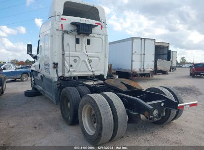 2016 FREIGHTLINER CASCADIA 125 White  Diesel 3AKGGLD50GSGR6711 photo #4