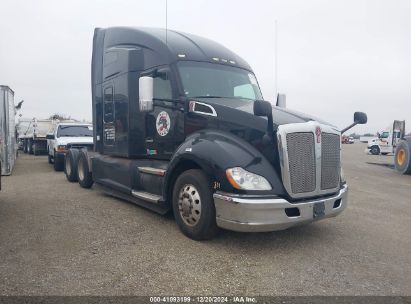 2018 KENWORTH T680 Black  Diesel 1XKYDP9X8JJ186418 photo #1