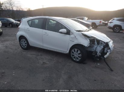 2014 TOYOTA PRIUS C TWO White  Hybrid JTDKDTB37E1074748 photo #1