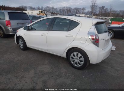 2014 TOYOTA PRIUS C TWO White  Hybrid JTDKDTB37E1074748 photo #4