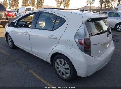 2012 TOYOTA PRIUS C TWO White  Hybrid JTDKDTB39C1013608 photo #4