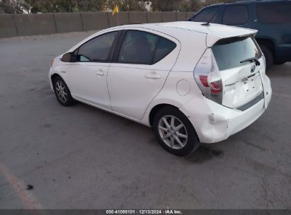 2013 TOYOTA PRIUS C THREE White  Hybrid JTDKDTB31D1545372 photo #4