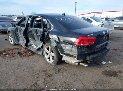 2015 VOLKSWAGEN PASSAT 1.8T SE Black  Gasoline 1VWBS7A34FC017313 photo #4