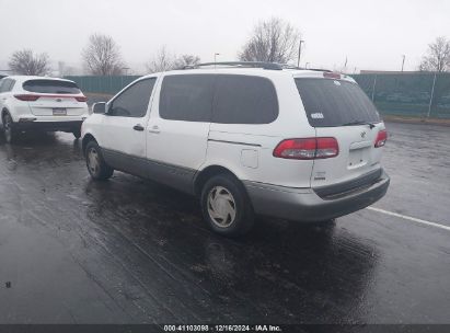 2001 TOYOTA SIENNA XLE White  Gasoline 4T3ZF13C91U346921 photo #4