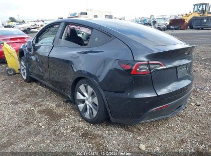 2024 TESLA MODEL Y LONG RANGE DUAL MOTOR ALL-WHEEL DRIVE Gray  Electric 7SAYGAEE8RF069271 photo #4