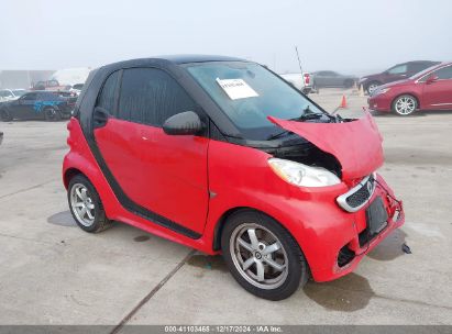 2015 SMART FORTWO PASSION/PURE Red  Gasoline WMEEJ3BA3FK816001 photo #1