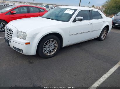 2010 CHRYSLER 300 TOURING/SIGNATURE SERIES/EXECUTIVE SERIES White  Gasoline 2C3CA5CV7AH328015 photo #3