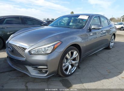 2015 INFINITI Q70 3.7 Gray  Gasoline JN1BY1AP7FM542381 photo #3