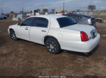 2000 LINCOLN TOWN CAR SIGNATURE White  Gasoline 1LNHM82W8YY788025 photo #4