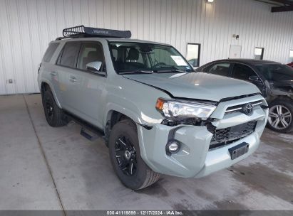 2022 TOYOTA 4RUNNER TRAIL SPECIAL EDITION Gray  Gasoline JTETU5JR4N6047754 photo #1