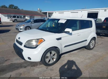 2011 KIA SOUL + White  Gasoline KNDJT2A27B7706089 photo #3