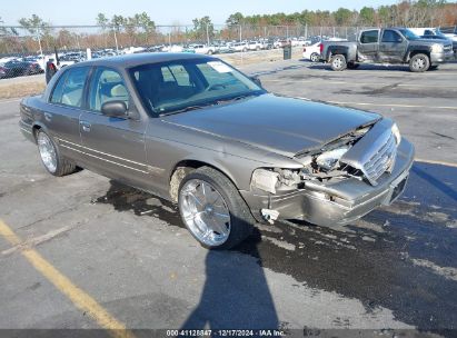 2002 FORD CROWN VICTORIA STANDARD Tan  Gasoline 2FAFP73W82X121660 photo #1