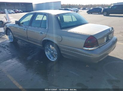 2002 FORD CROWN VICTORIA STANDARD Tan  Gasoline 2FAFP73W82X121660 photo #4