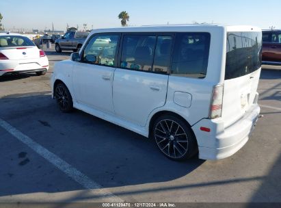 2005 SCION XB White  Gasoline JTLKT334450191708 photo #4