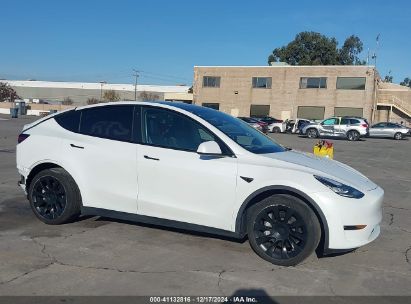 2022 TESLA MODEL Y LONG RANGE DUAL MOTOR ALL-WHEEL DRIVE White  Electric 7SAYGDEE3NF347201 photo #1