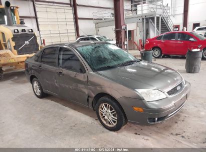 2007 FORD FOCUS S/SE/SES Gray  Gasoline 1FAHP34N77W167300 photo #1