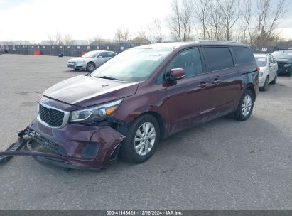 2017 KIA SEDONA LX Red  Gasoline KNDMB5C11H6246674 photo #3