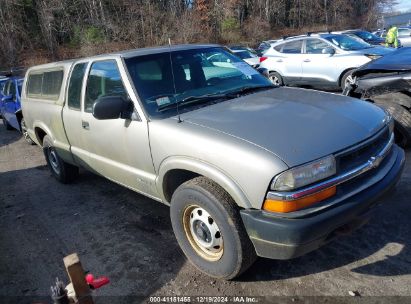 2002 CHEVROLET S-10 Brown  Gasoline 1GCDT19W528179338 photo #1