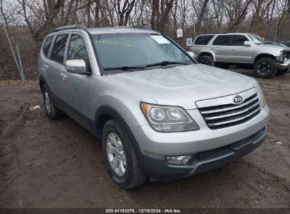 2009 KIA BORREGO EX V6 Silver  Gasoline KNDJH741695013330 photo #1