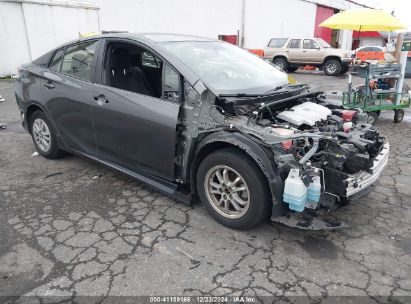 2016 TOYOTA PRIUS TWO Gray  Hybrid JTDKBRFU4G3010623 photo #1