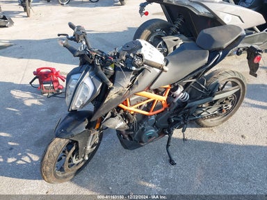2023 KTM 390 DUKE MD2JPJ402PN205729 photo #3