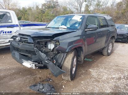 2024 TOYOTA 4RUNNER SR5 Gray  Gasoline JTEEU5JR7R5309738 photo #3