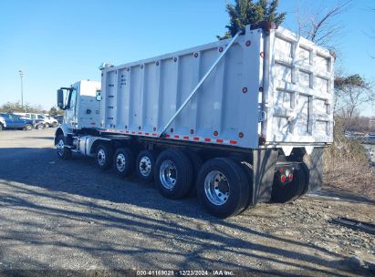 2020 VOLVO VNR White  diesel 4V4W19EG1LN245449 photo #4