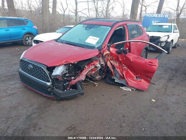 2023 TOYOTA COROLLA CROSS XLE Red  Gasoline 7MUDAABG0PV075695 photo #3