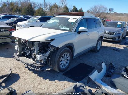 2024 TOYOTA GRAND HIGHLANDER XLE White  Gasoline 5TDAAAA54RS008937 photo #3