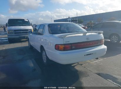 1993 TOYOTA CAMRY LE White  Gasoline JT2SK12E9P0132260 photo #4