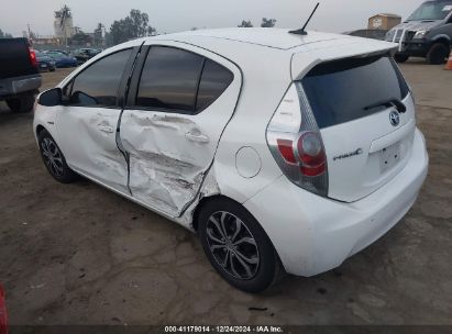 2012 TOYOTA PRIUS C THREE White  Hybrid JTDKDTB39C1027413 photo #4