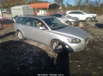 2005 VOLVO V50 T5 Silver  Gasoline YV1MW682X52041640 photo #1