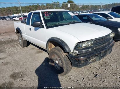 2003 CHEVROLET S-10 LS White  Gasoline 1GCCT19X838220759 photo #1