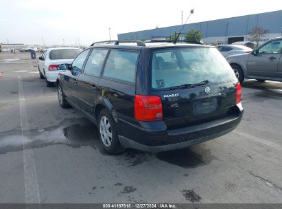 1999 VOLKSWAGEN PASSAT GLS Black  Gasoline WVWNA63B9XE332812 photo #4