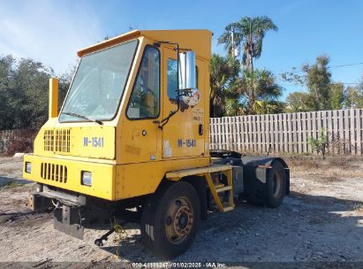 2015 OTTAWA YARD TRACTOR Yellow  Other 336724 photo #3