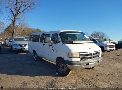 1996 DODGE RAM WAGON B3500 White  Gasoline 2B5WB35Z5TK183176 photo #1