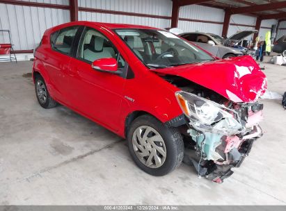 2015 TOYOTA PRIUS C ONE Red  Hybrid JTDKDTB33F1581101 photo #1