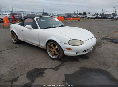 1999 MAZDA MX-5 MIATA LEATHER PKG/POPULAR EQUIPMENT PKG/SPORTS PKG/TOURING PKG White  Gasoline JM1NB3535X0138146 photo #1