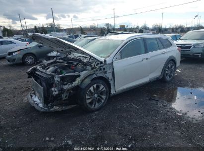 2018 BUICK REGAL TOURX ESSENCE White  Gasoline W04GV8SX5J1123016 photo #3