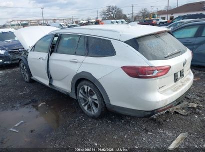 2018 BUICK REGAL TOURX ESSENCE White  Gasoline W04GV8SX5J1123016 photo #4